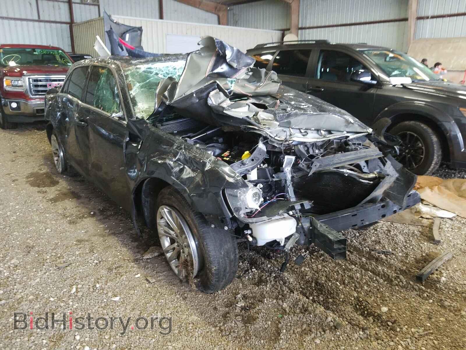 Фотография 2C3CCAAG8JH320643 - CHRYSLER 300 2018