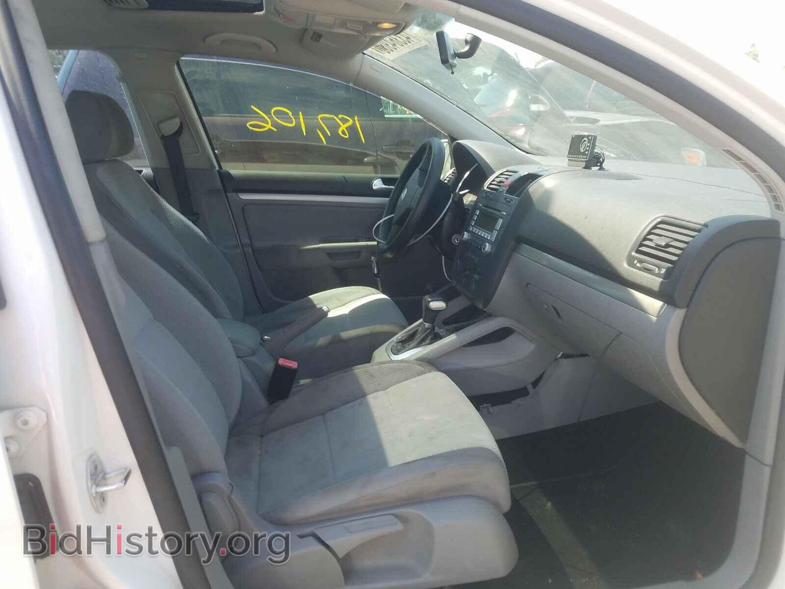 2008 VOLKSWAGEN RABBIT - VIN: WVWDA71K58W135717 - Фото 5