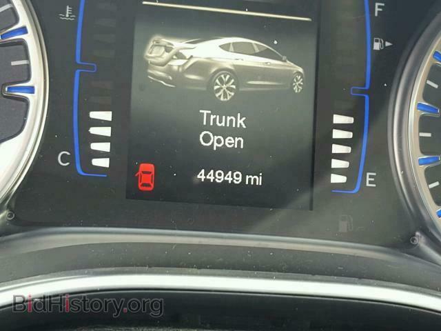 2015 CHRYSLER 200 - VIN: 1C3CCCABXFN547332 - Photo 8