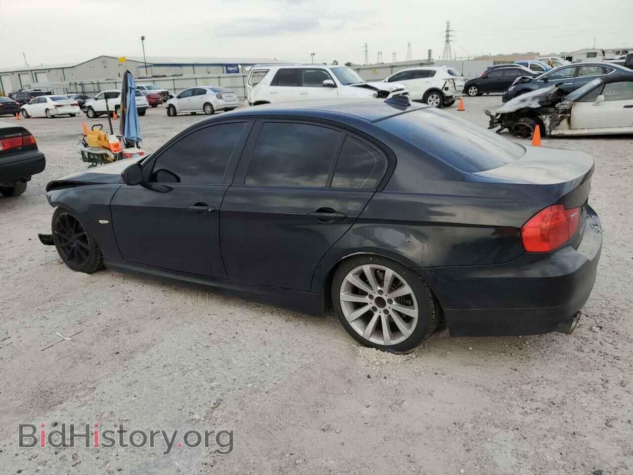 2011 BMW 3 SERIES - VIN: WBAPH5C50BA443531 - Фото 2
