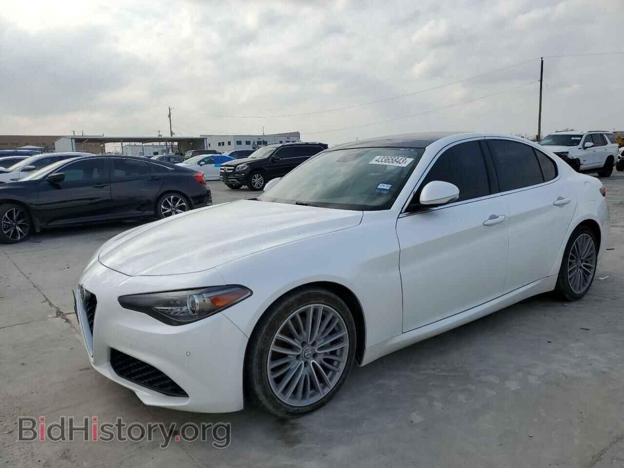 Фотография ZARFAECN6H7547438 - ALFA ROMEO GIULIA 2017
