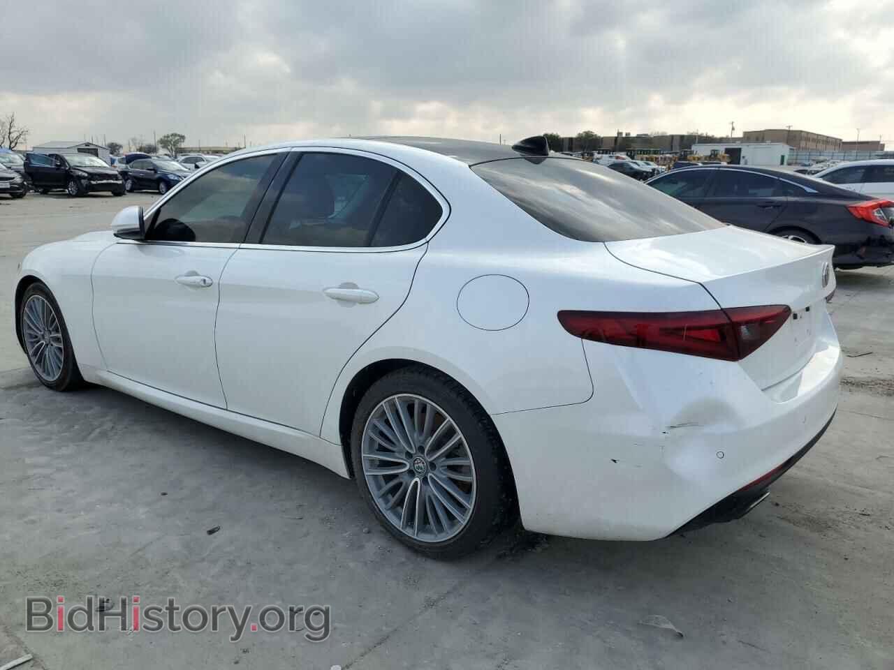 2017 ALFA ROMEO GIULIA - VIN: ZARFAECN6H7547438 - Фото 2