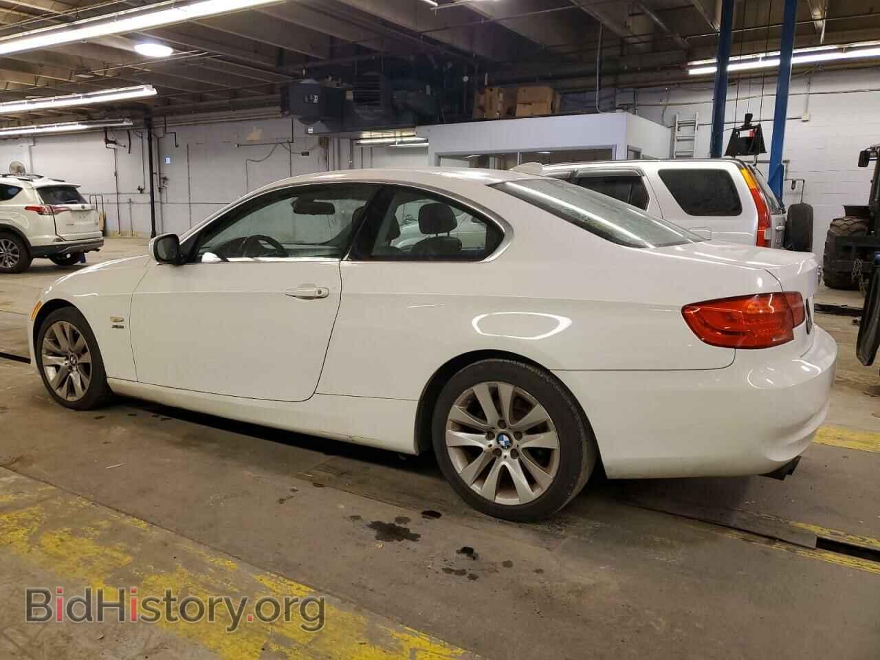 2011 BMW 3 SERIES - VIN: WBAKF3C57BE567244 - Фото 2