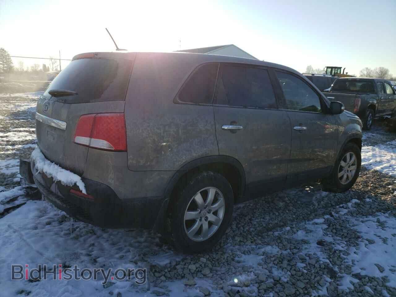 2012 KIA SORENTO - VIN: 5XYKT3A19CG302183 - Фото 3