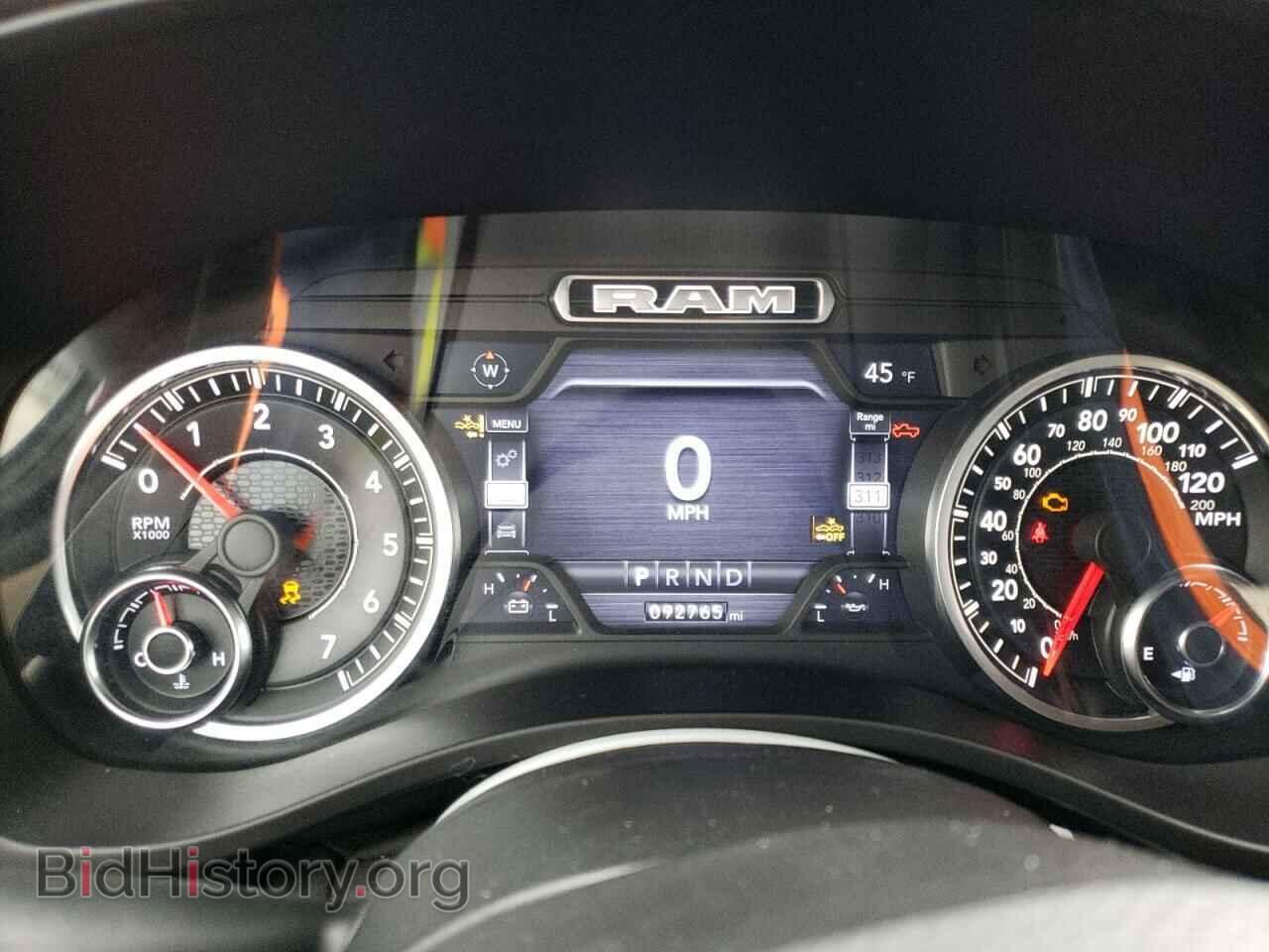2019 RAM 1500 - VIN: 1C6SRFRT2KN612857 - Фото 9