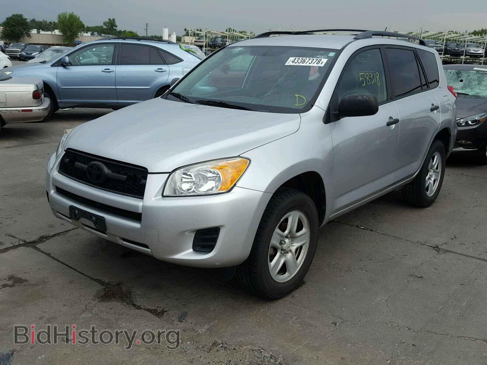 2011 TOYOTA RAV4 - VIN: 2T3BF4DV0BW086803 - Фото 2