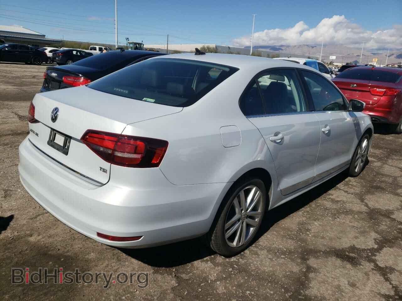 2017 VOLKSWAGEN JETTA - VIN: 3VWL17AJ6HM292821 - Фото 3