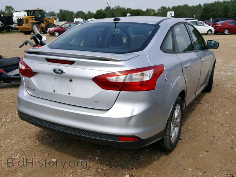 2012 Ford FOCUS (VIN 1FAHP3F20CL271528) — photo 4 of 10