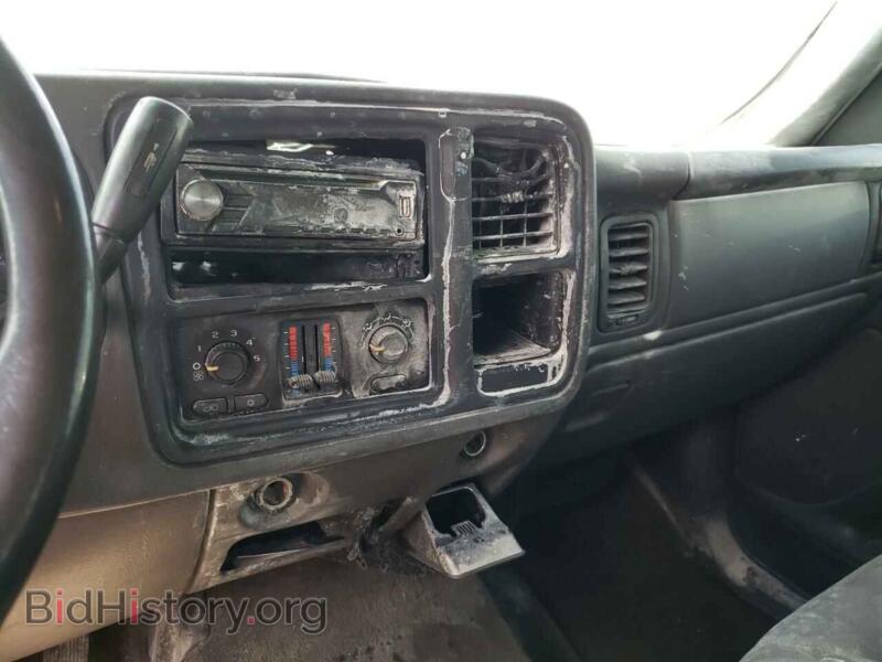 2006 GMC SIERRA (VIN 2GTEC13V761177491) — фото 9 из 10