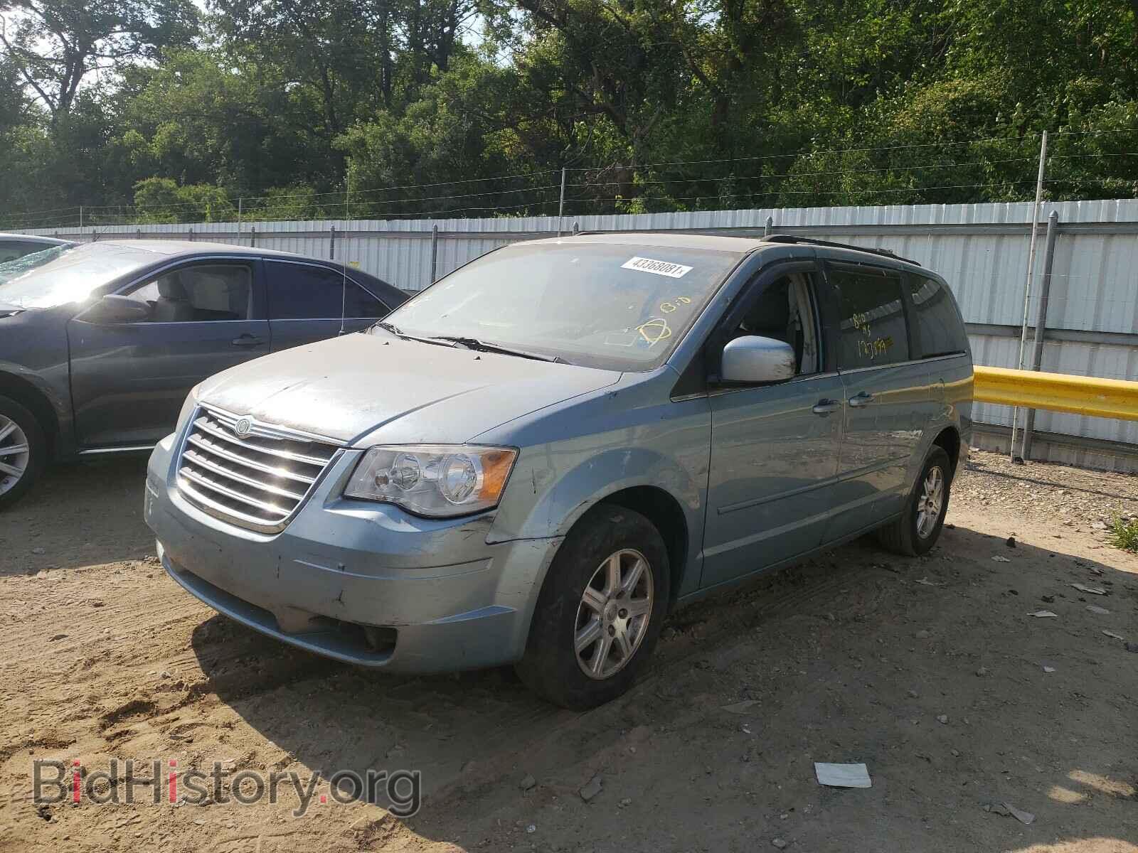 2008 CHRYSLER MINIVAN - VIN: 2A8HR54P98R767773 - Фото 2