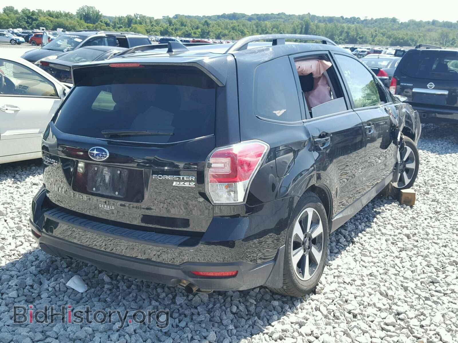 2017 SUBARU FORESTER - VIN: JF2SJAGC8HH575456 - Фото 4