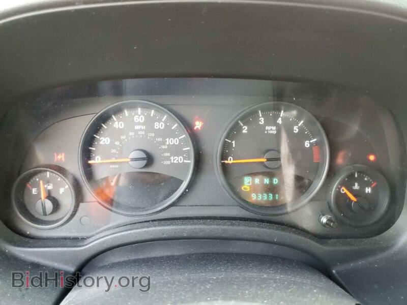 2012 Jeep COMPASS (VIN 1C4NJDEB5CD598734) — photo 9 of 12