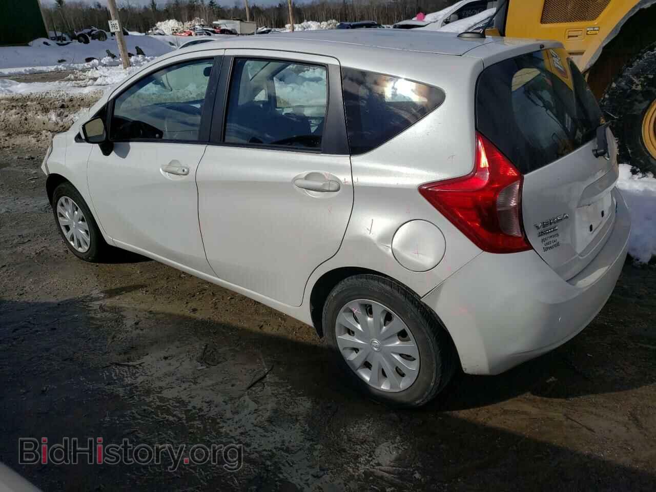 2016 NISSAN VERSA - VIN: 3N1CE2CP2GL376993 - Фото 2