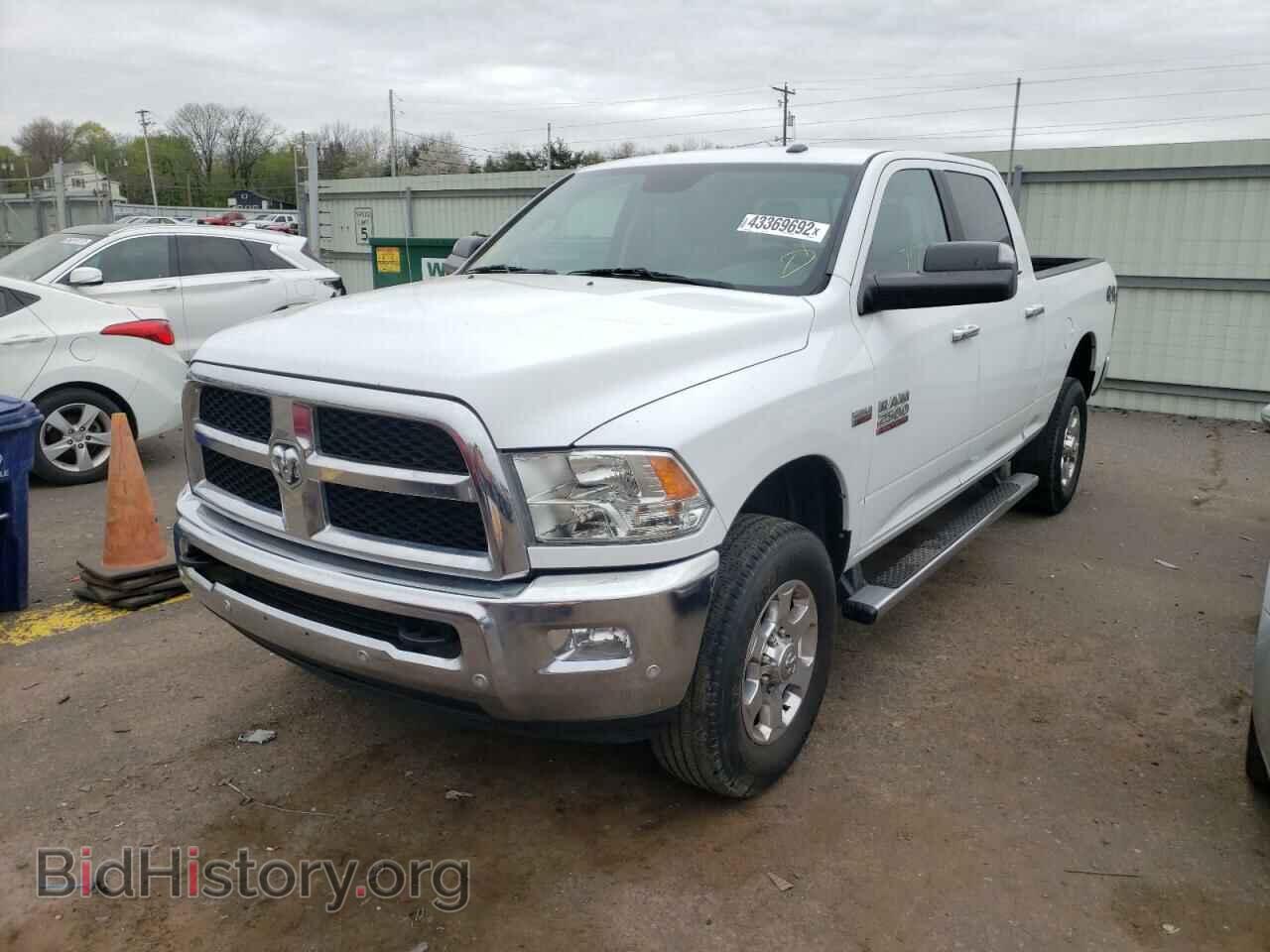 2017 RAM 2500 - VIN: 3C6TR5DT3HG583943 - Фото 2