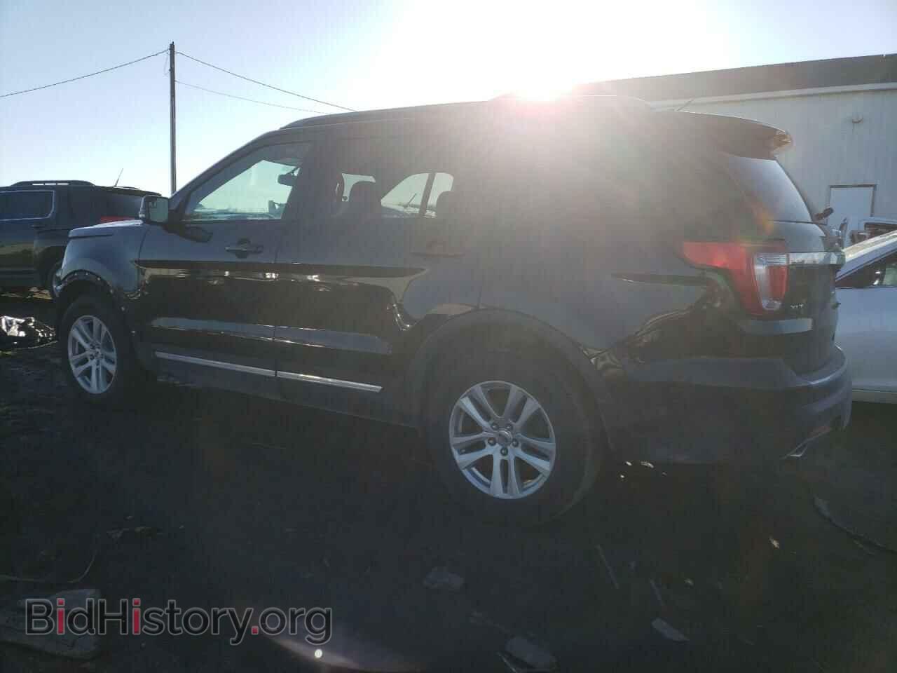 2018 FORD EXPLORER - VIN: 1FM5K8D8XJGC35556 - Photo 2