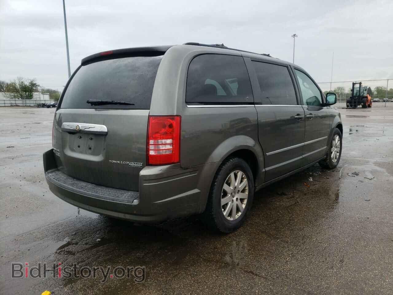 2010 CHRYSLER MINIVAN - VIN: 2A4RR8DX6AR428837 - Фото 4