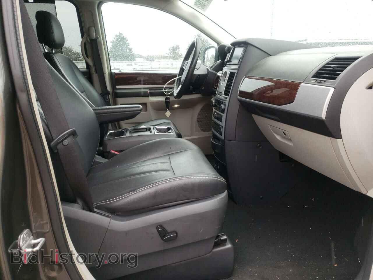 2010 CHRYSLER MINIVAN - VIN: 2A4RR8DX6AR428837 - Фото 5