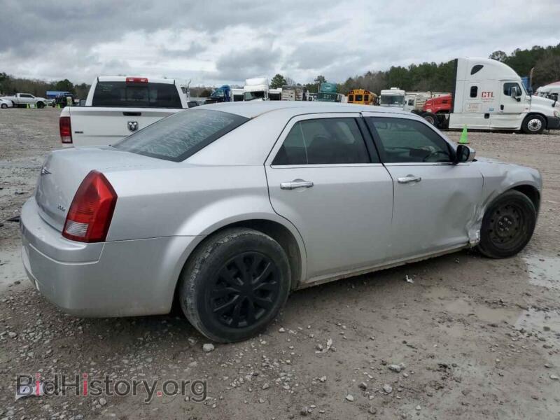 2007 Chrysler 300 (VIN 2C3KA43R67H701062) — photo 3 of 13