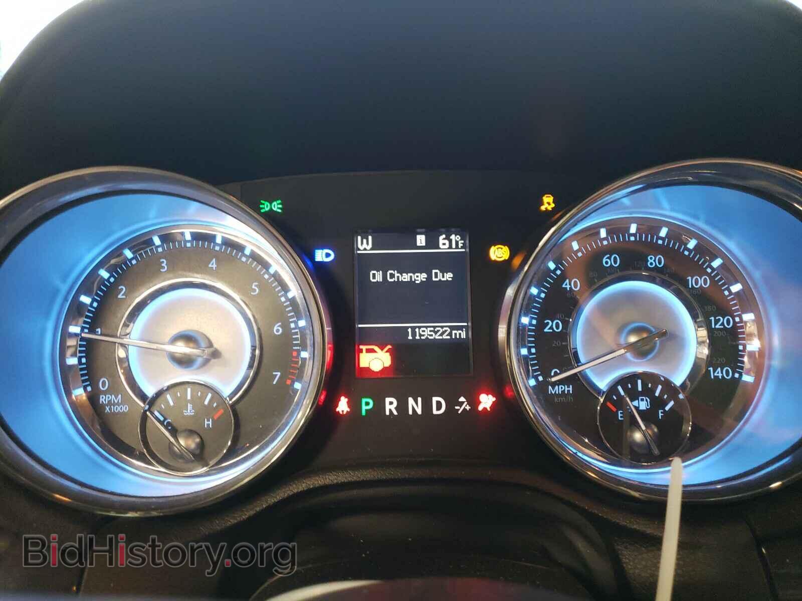 2011 CHRYSLER 300 - VIN: 2C3CA5CG5BH535912 - Фото 8