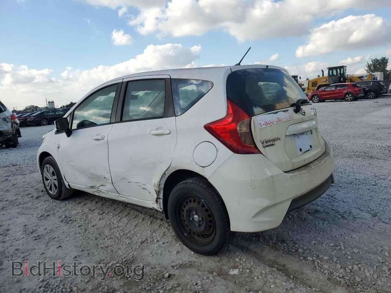 2018 NISSAN VERSA - VIN: 3N1CE2CP0JL370178 - Фото 2