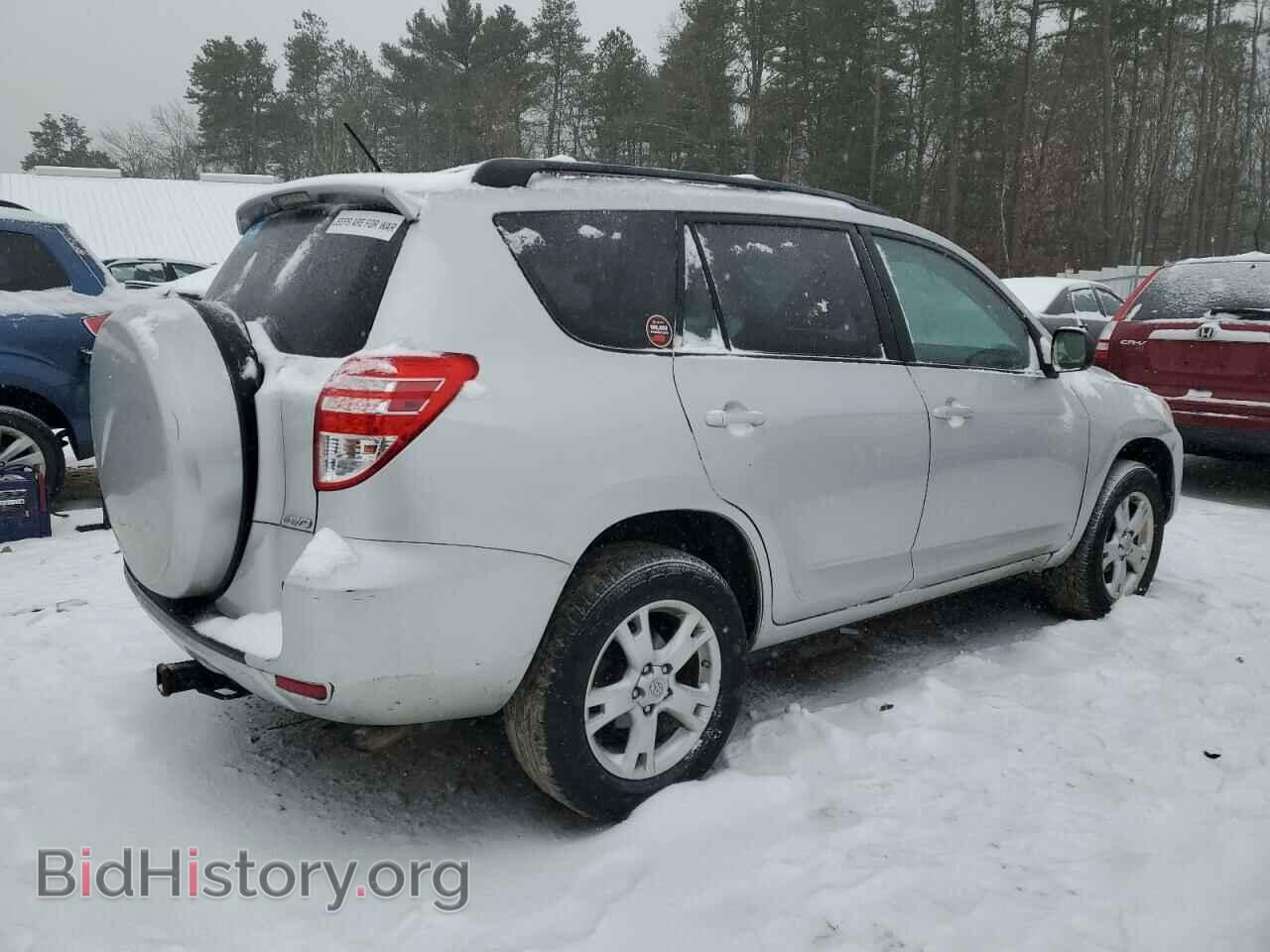 2011 TOYOTA RAV4 - VIN: 2T3BF4DV8BW100432 - Фото 3