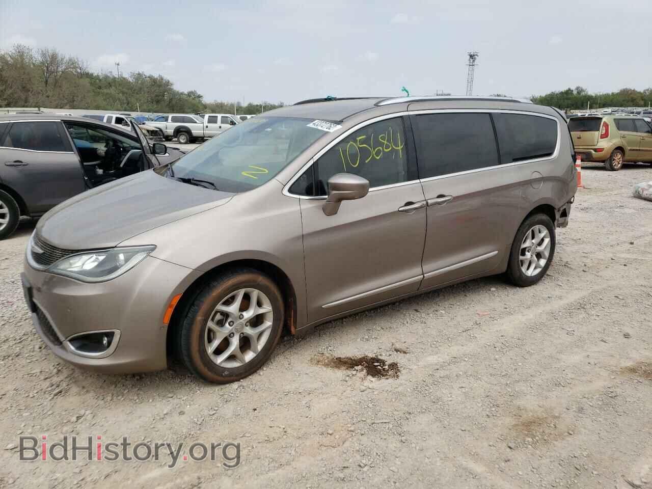 2017 CHRYSLER PACIFICA - VIN: 2C4RC1EG5HR536664 - Photo 2