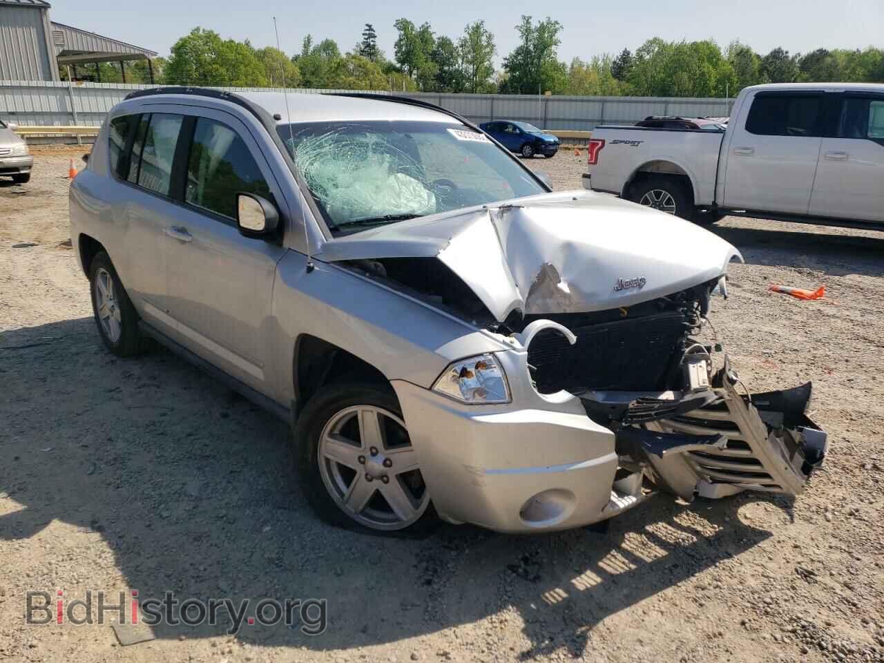 Photo 1J4NF4FB7AD553219 - JEEP COMPASS 2010