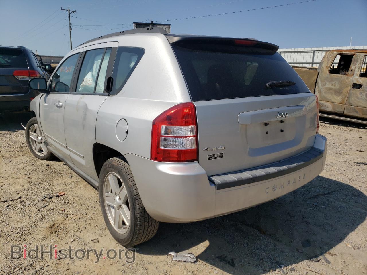 2010 JEEP COMPASS - VIN: 1J4NF4FB7AD553219 - Фото 3