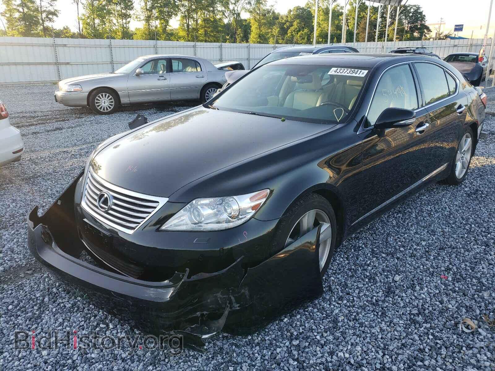 2012 LEXUS LS460 - VIN: JTHBL5EFXC5110490 - Photo 2