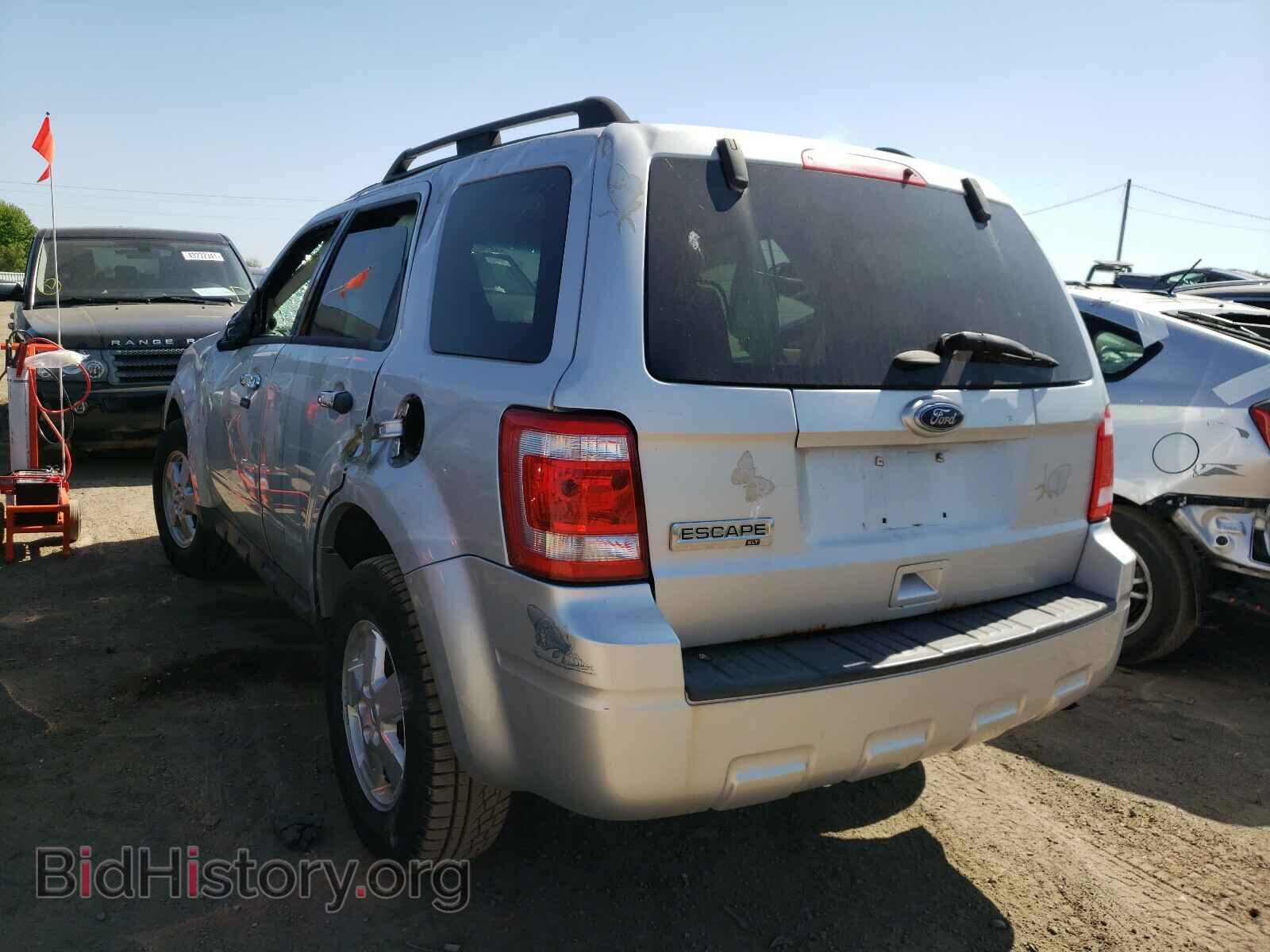 2011 FORD ESCAPE - VIN: 1FMCU0D77BKB60713 - Фото 3