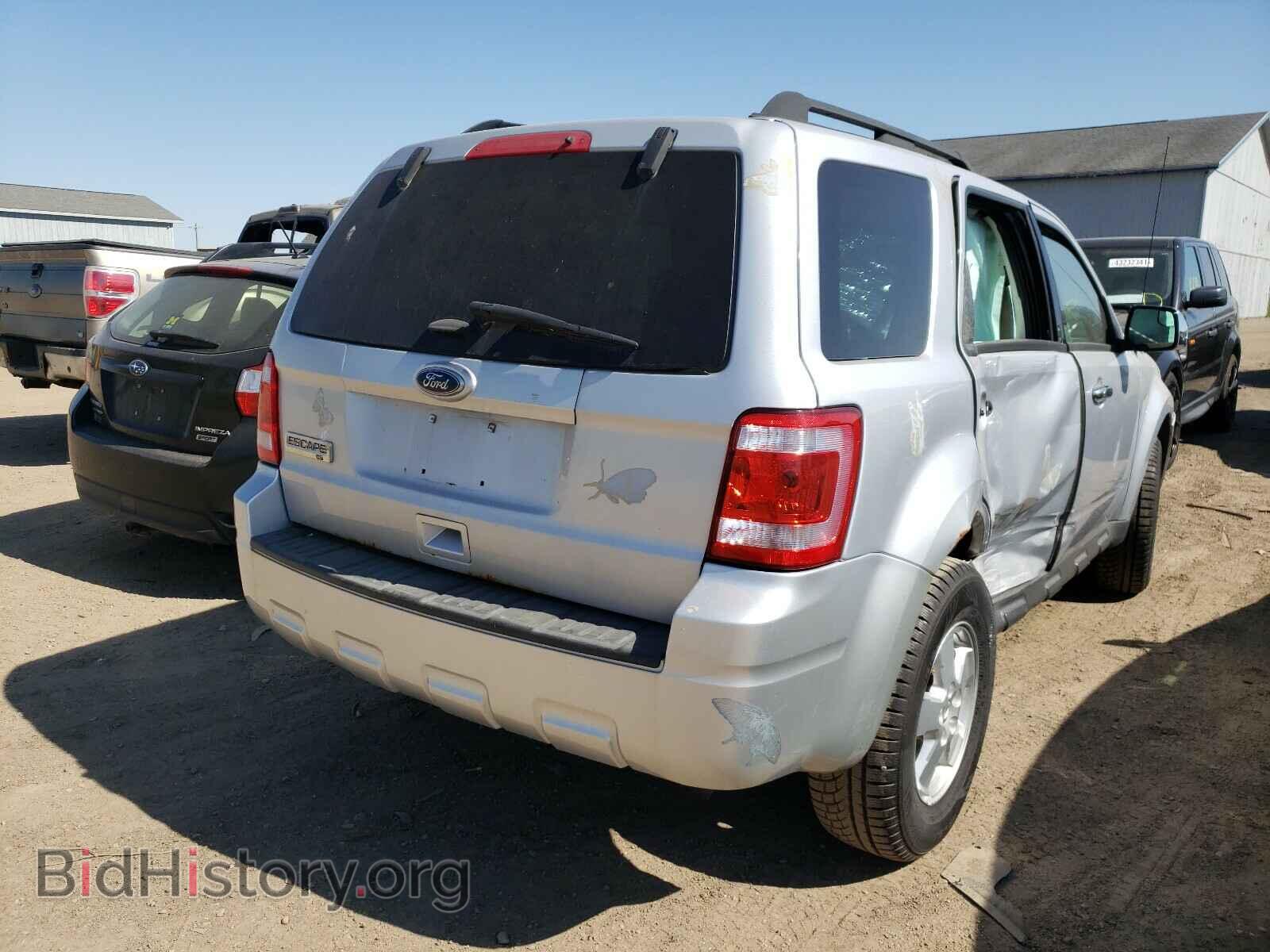 2011 FORD ESCAPE - VIN: 1FMCU0D77BKB60713 - Фото 4