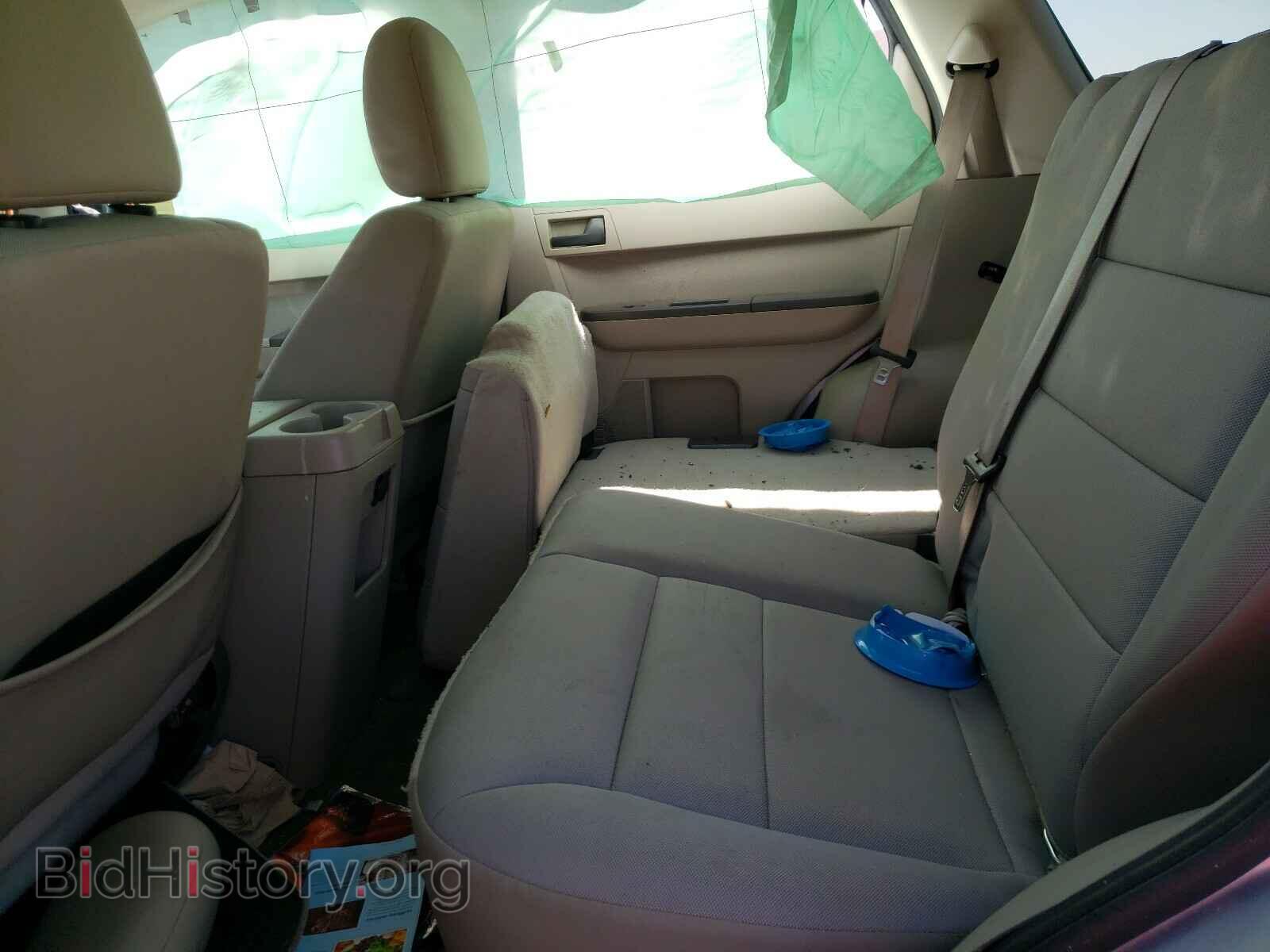 2011 FORD ESCAPE - VIN: 1FMCU0D77BKB60713 - Фото 6