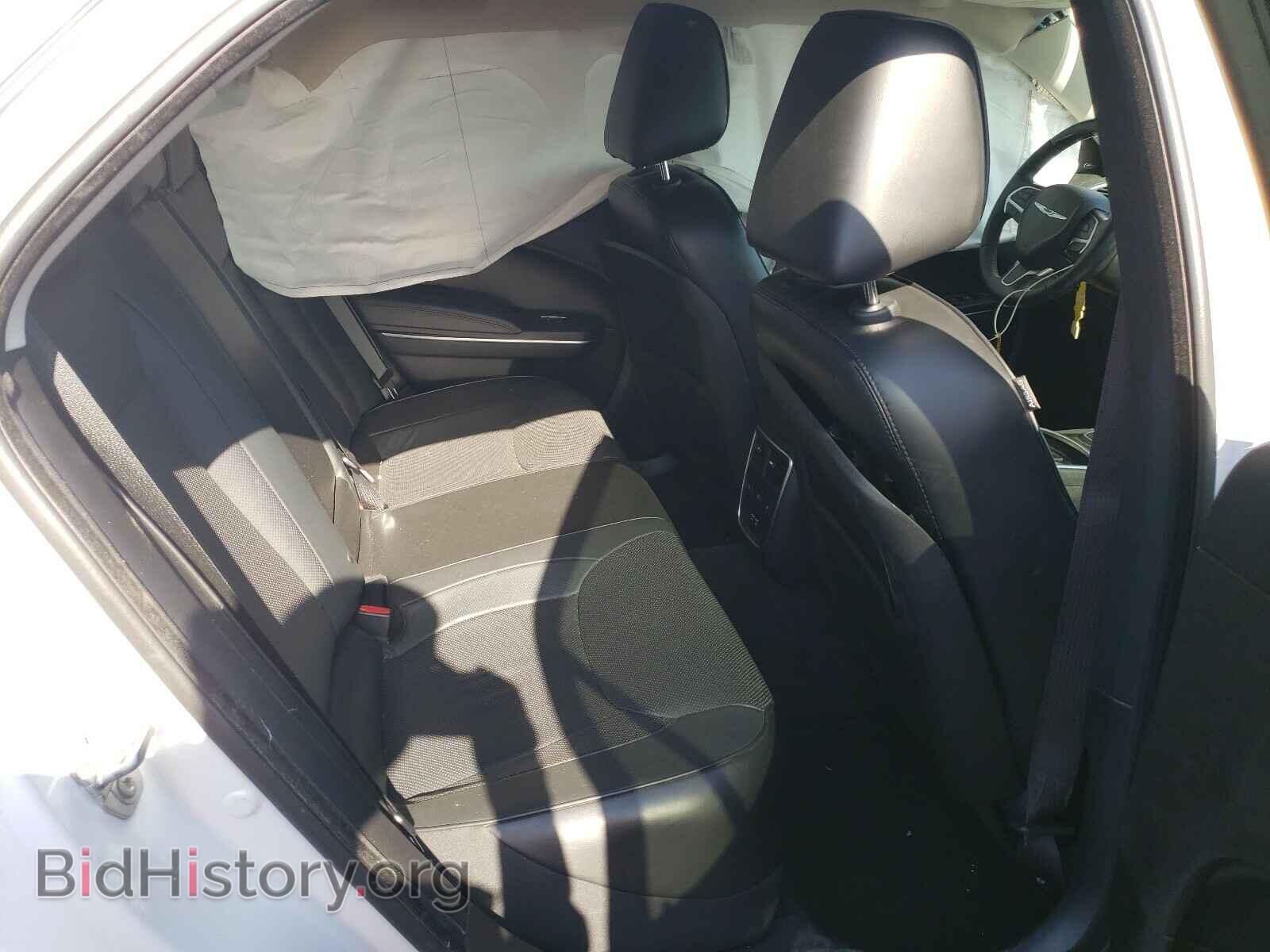 2016 CHRYSLER 300 - VIN: 2C3CCAEG6GH220124 - Фото 6