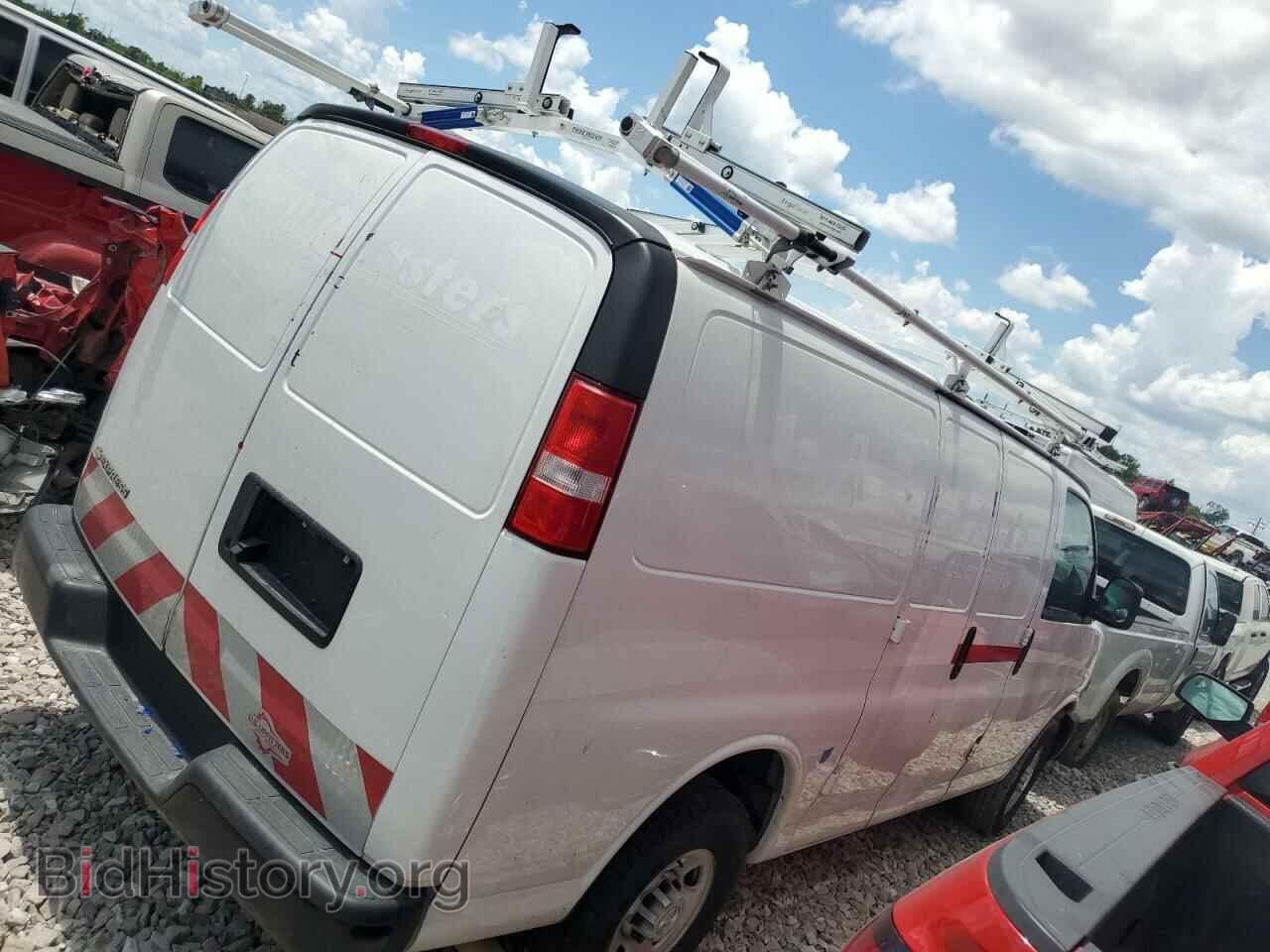 2021 CHEVROLET EXPRESS - VIN: 1GCWGAF71M1238228 - Фото 3