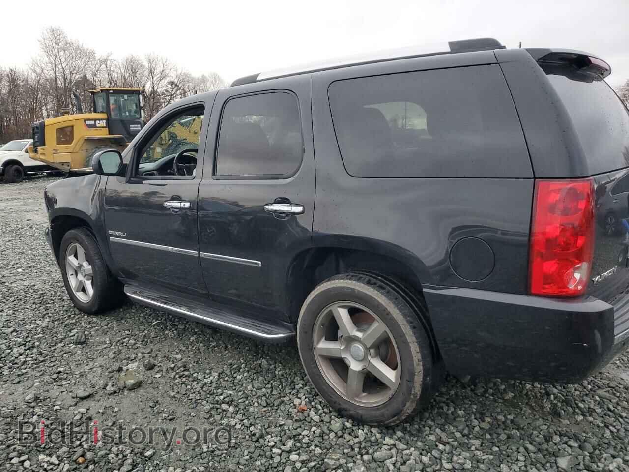 2013 GMC YUKON - VIN: 1GKS2EEF2DR309231 - Photo 2