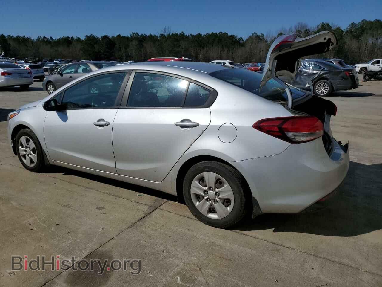 2018 KIA FORTE - VIN: 3KPFK4A76JE215737 - Фото 2