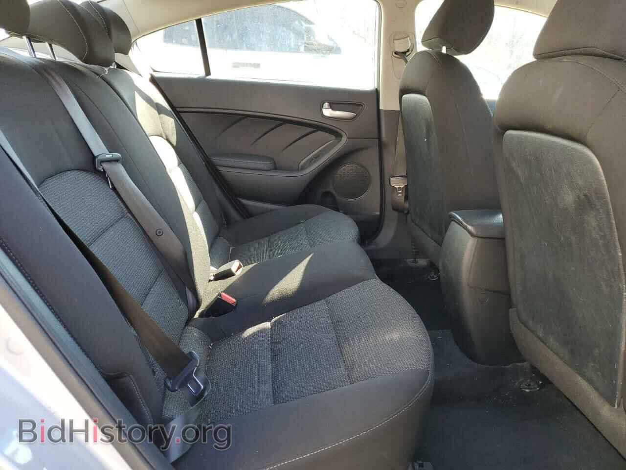 2018 KIA FORTE - VIN: 3KPFK4A76JE215737 - Фото 10