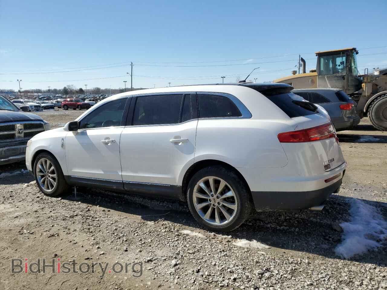 2012 LINCOLN MKT - VIN: 2LMHJ5AT1CBL55011 - Фото 2