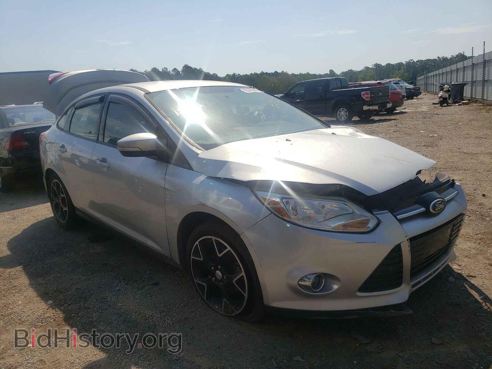 Photo 1FAHP3F21CL335446 - FORD FOCUS 2012
