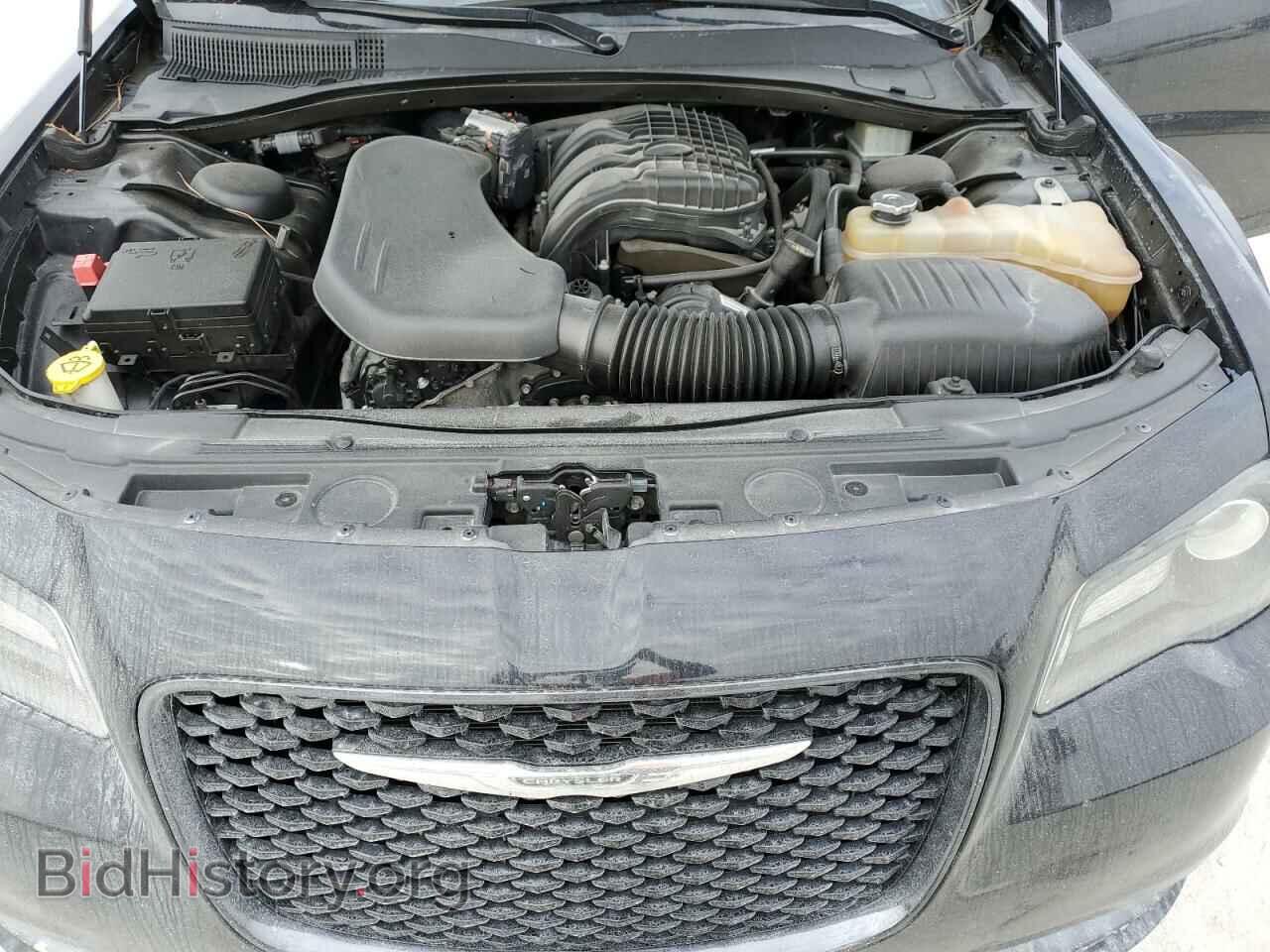 2019 CHRYSLER 300 - VIN: 2C3CCAGG2KH632093 - Фото 11