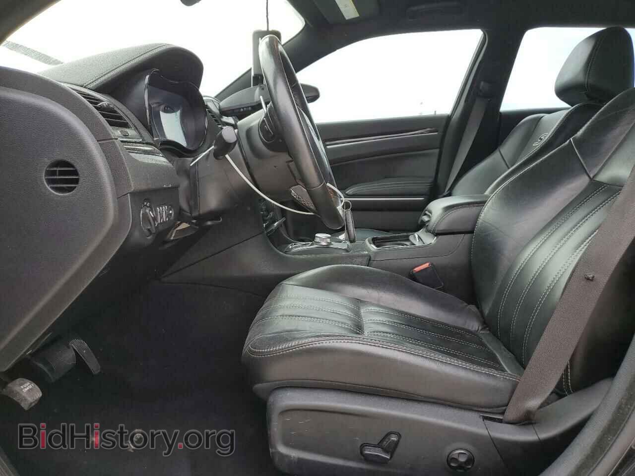 2019 CHRYSLER 300 - VIN: 2C3CCAGG2KH632093 - Фото 7