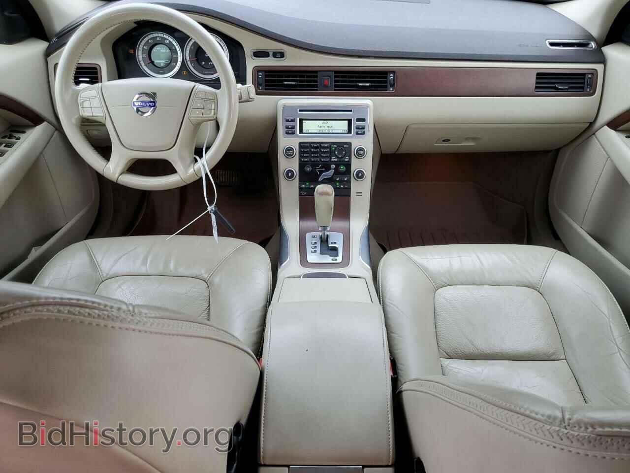 2011 VOLVO XC70 - VIN: YV4952BZ1B1107200 - Фото 8
