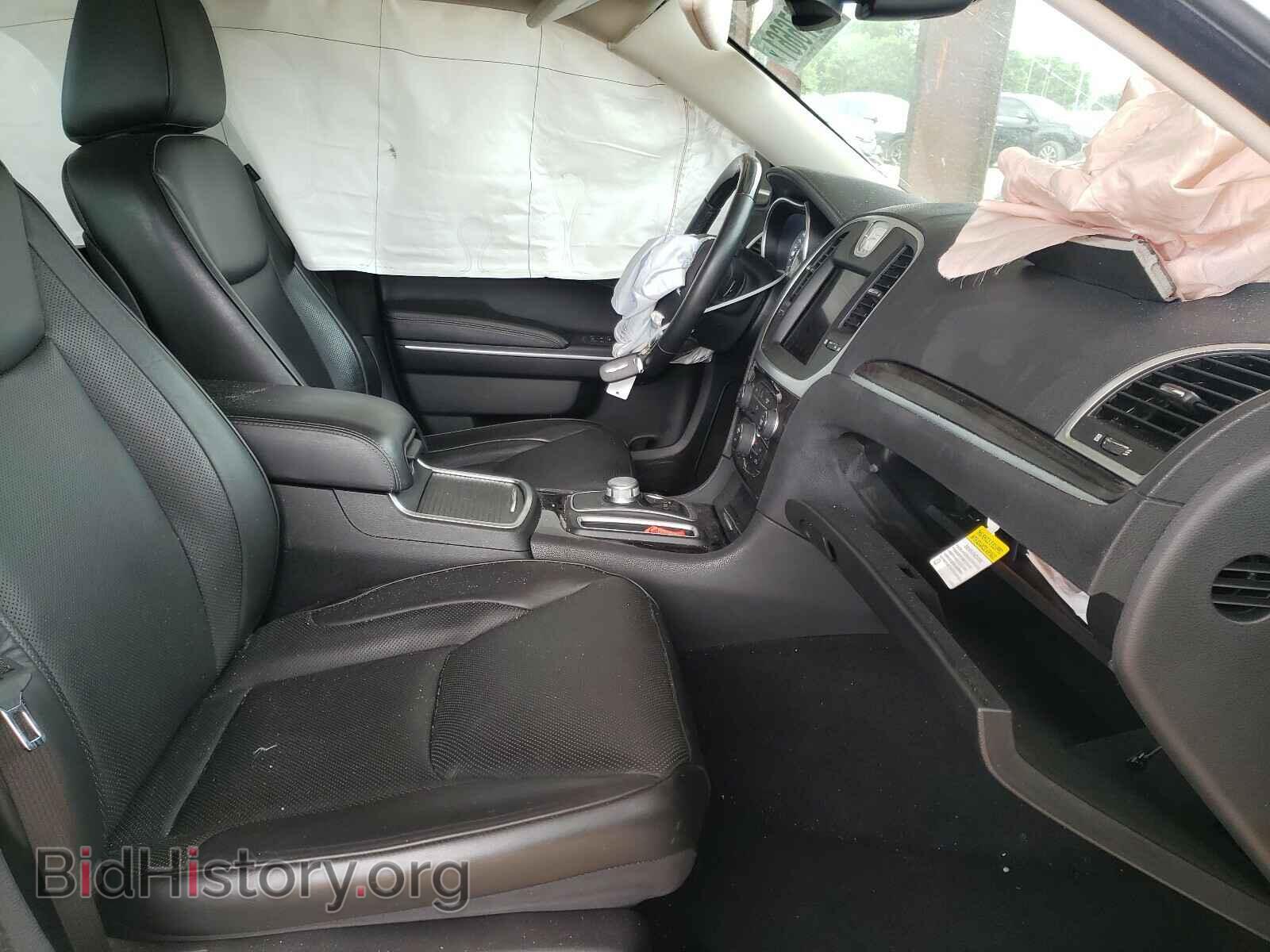 2019 CHRYSLER 300 - VIN: 2C3CCAEG2KH594917 - Фото 5