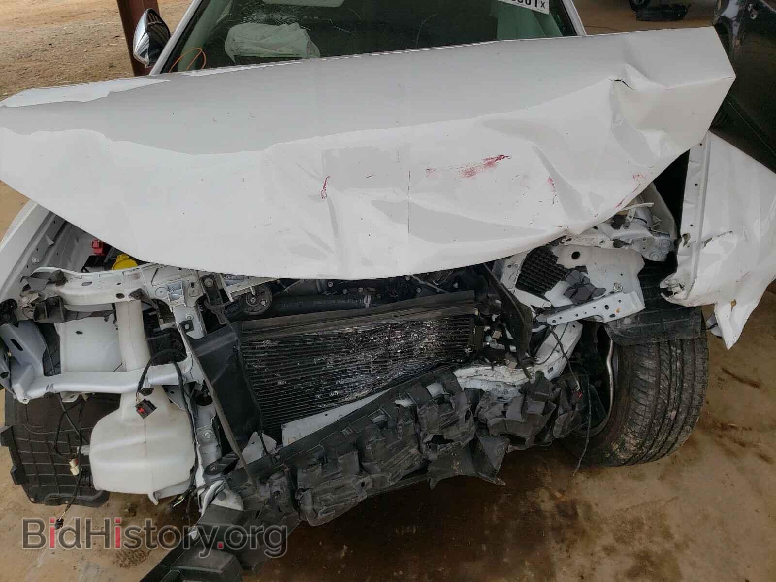 2019 CHRYSLER 300 - VIN: 2C3CCAEG2KH594917 - Фото 7