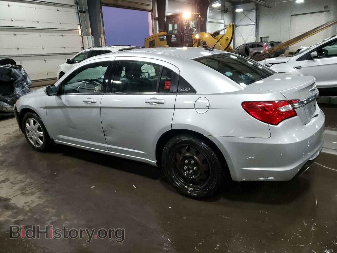 2012 CHRYSLER 200 - VIN: 1C3CCBAB8CN172403 - Фото 2