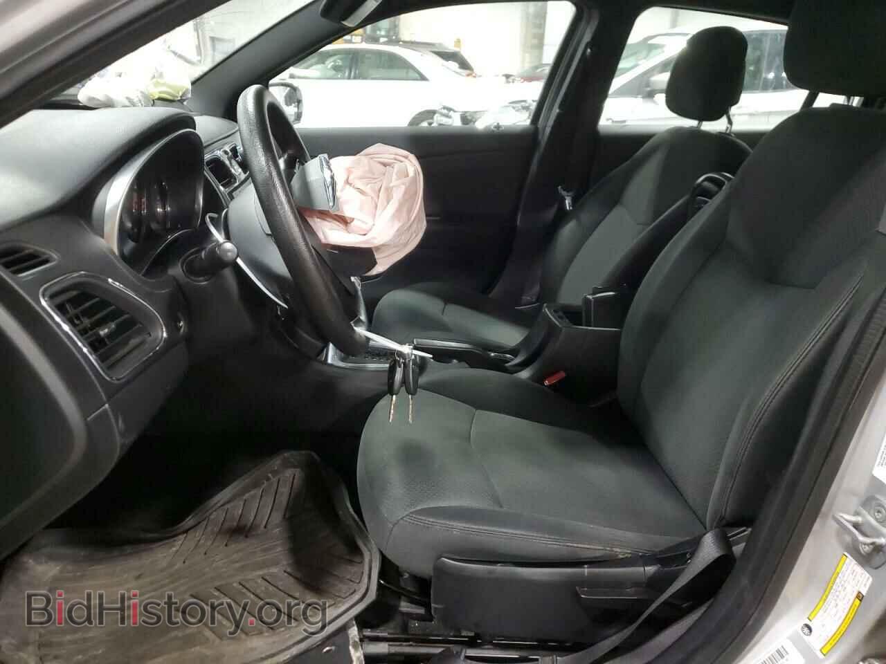 2012 CHRYSLER 200 - VIN: 1C3CCBAB8CN172403 - Фото 7