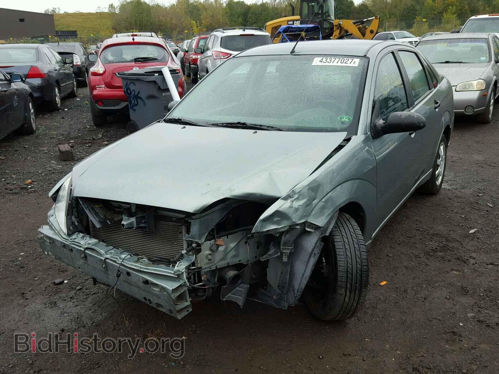 2005 FORD FOCUS - VIN: 1FAFP34N15W250483 - Фото 2