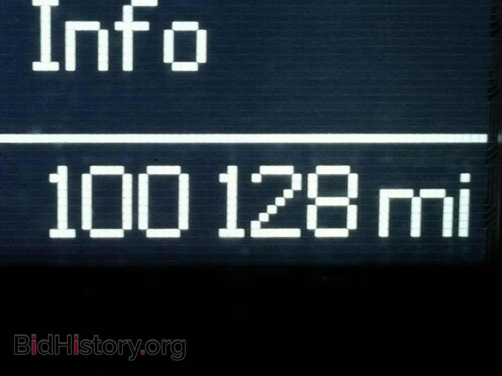 2011 DODGE RAM 1500 - VIN: 1D7RV1CT2BS575332 - Фото 8