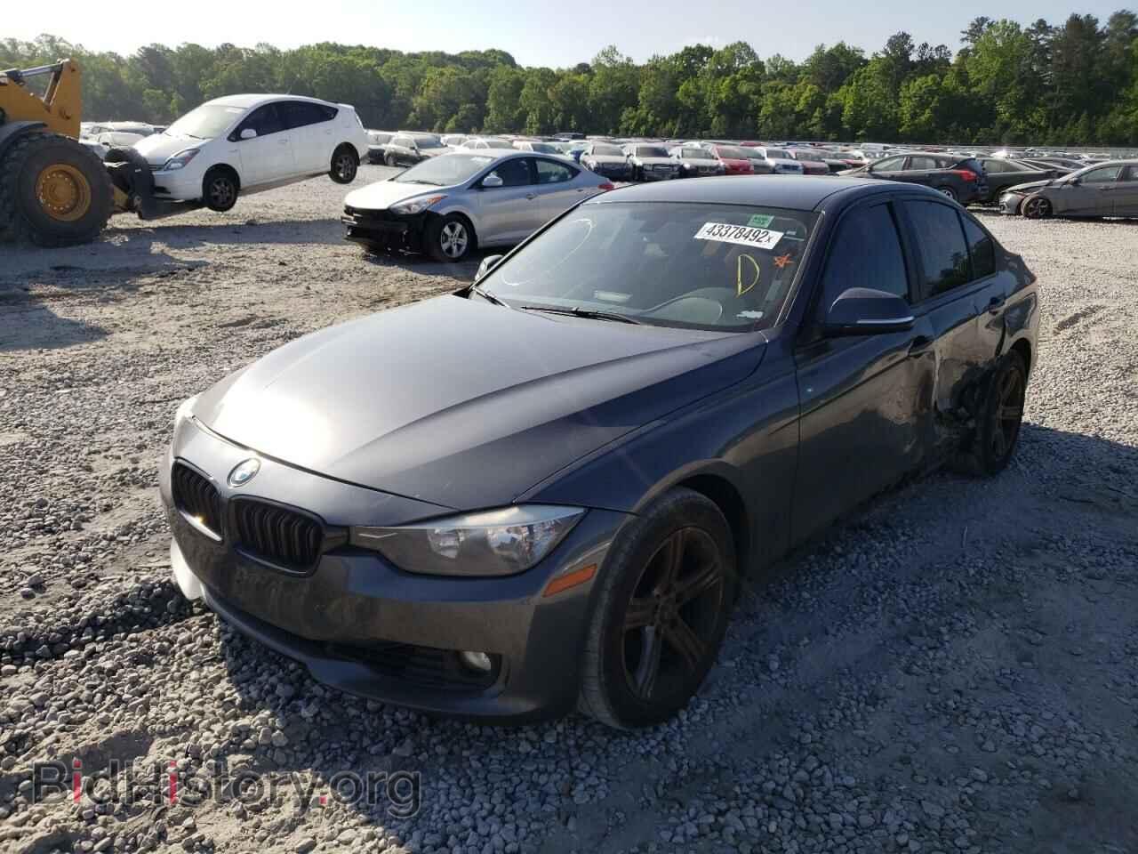 2012 BMW 3 SERIES - VIN: WBA3A5C59CF259132 - Фото 2