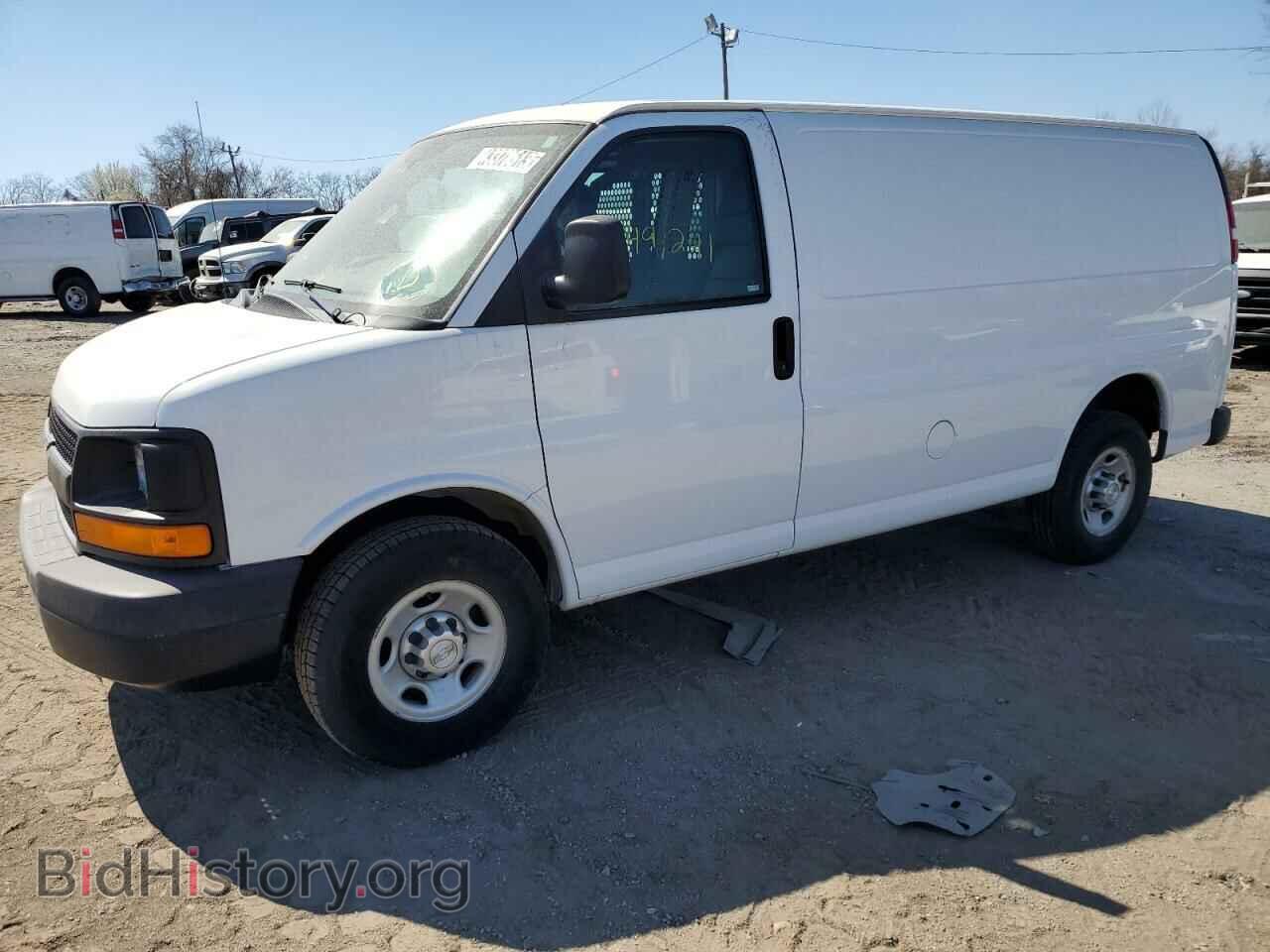 Photo 1GCWGAFF8G1260268 - CHEVROLET EXPRESS 2016